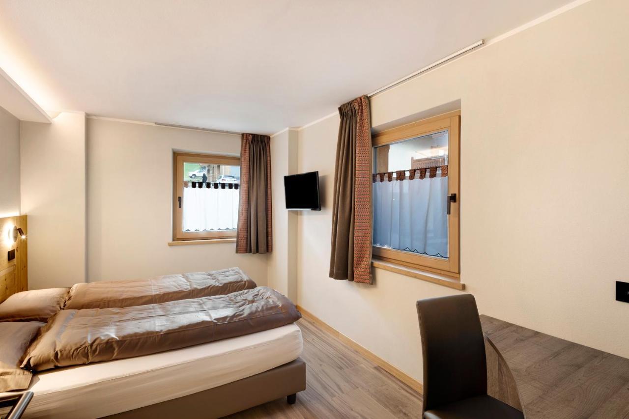 Snow Mountain Planet Suite House Livigno Exterior foto